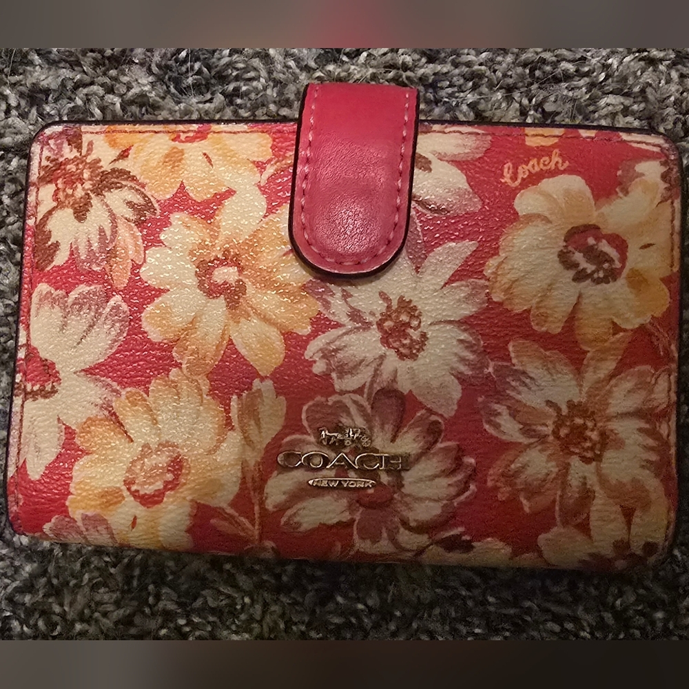 Coach Daisy wallet